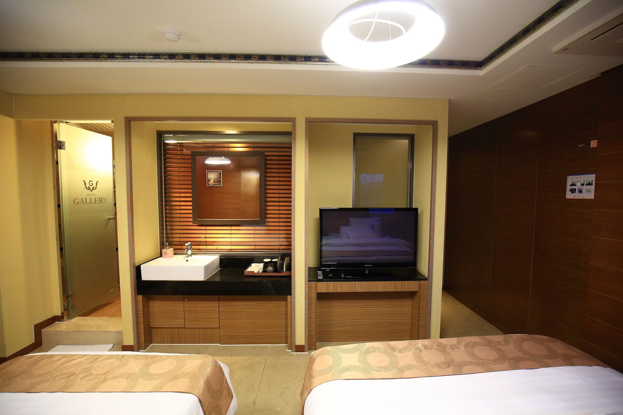 Gallery Tourist Hotel 统营市 外观 照片