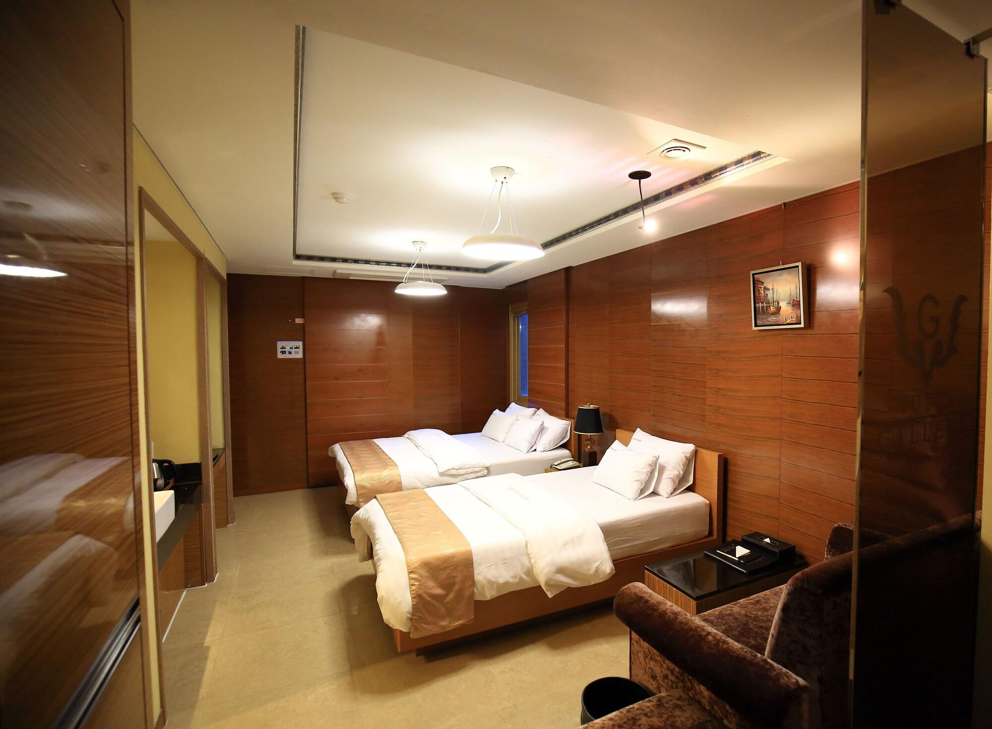 Gallery Tourist Hotel 统营市 外观 照片