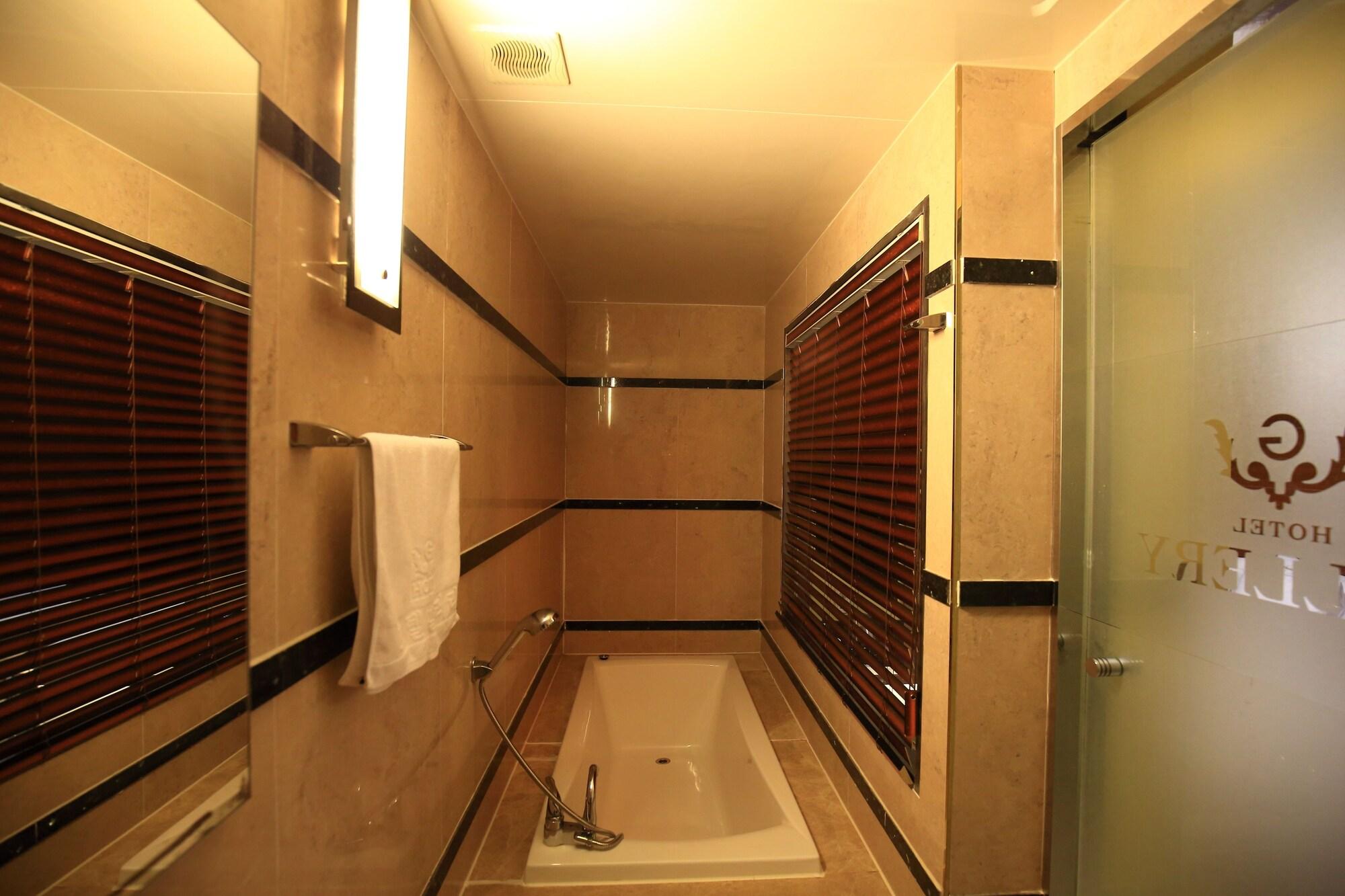 Gallery Tourist Hotel 统营市 外观 照片