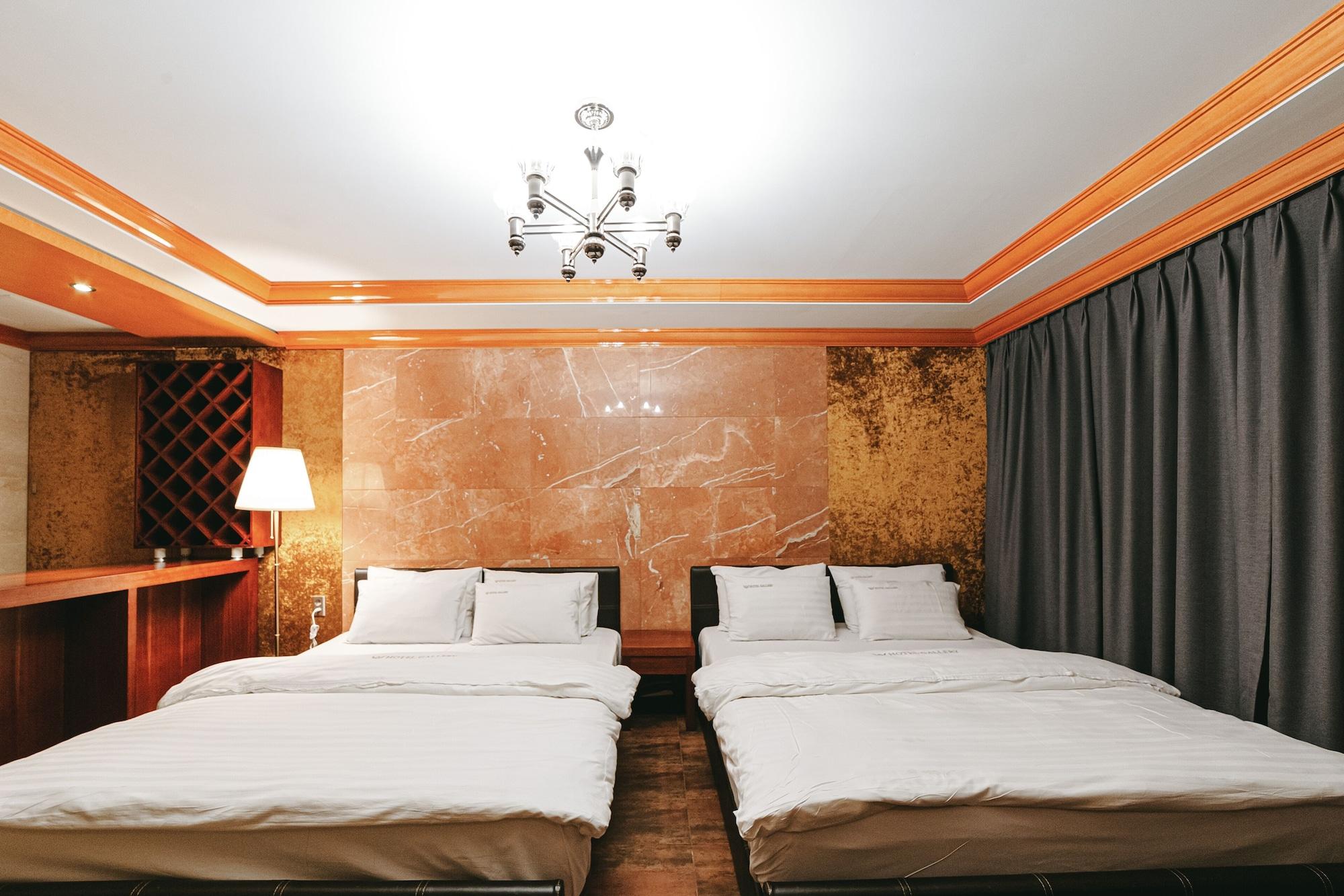 Gallery Tourist Hotel 统营市 外观 照片