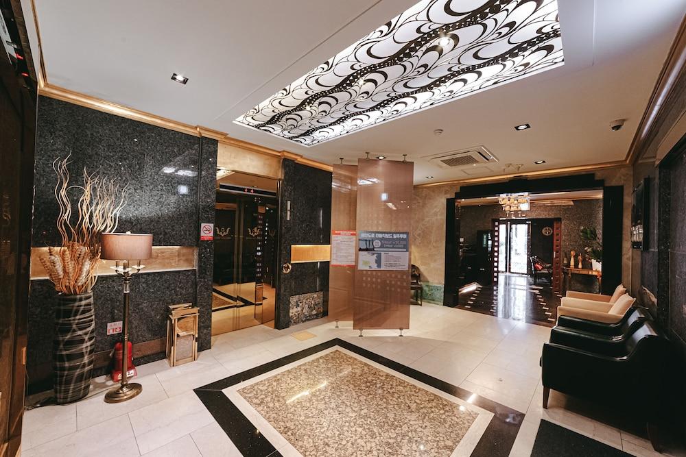 Gallery Tourist Hotel 统营市 外观 照片