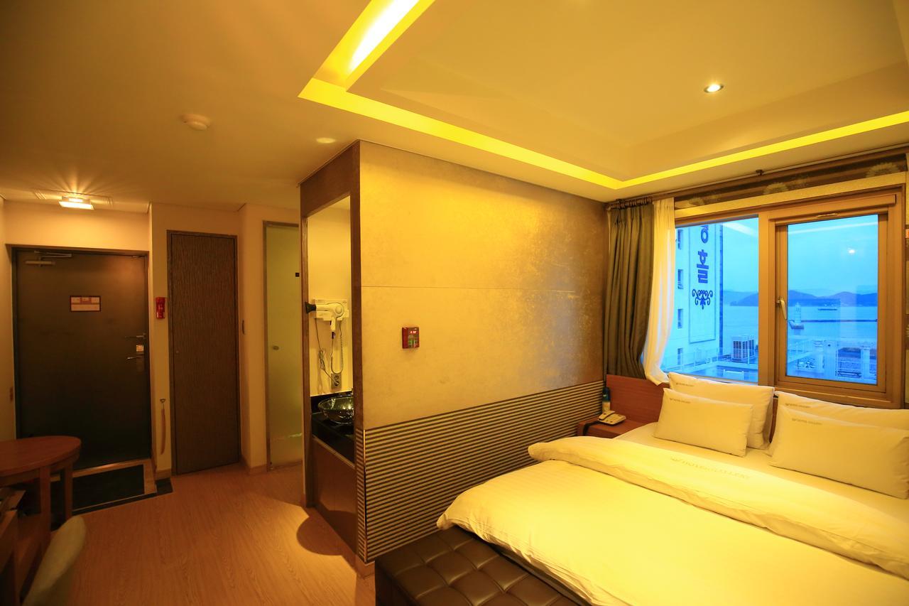 Gallery Tourist Hotel 统营市 外观 照片