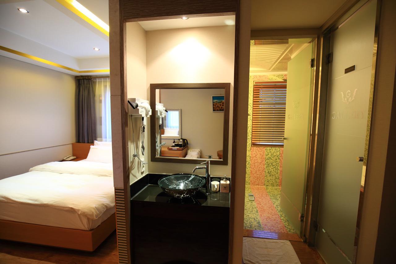 Gallery Tourist Hotel 统营市 外观 照片