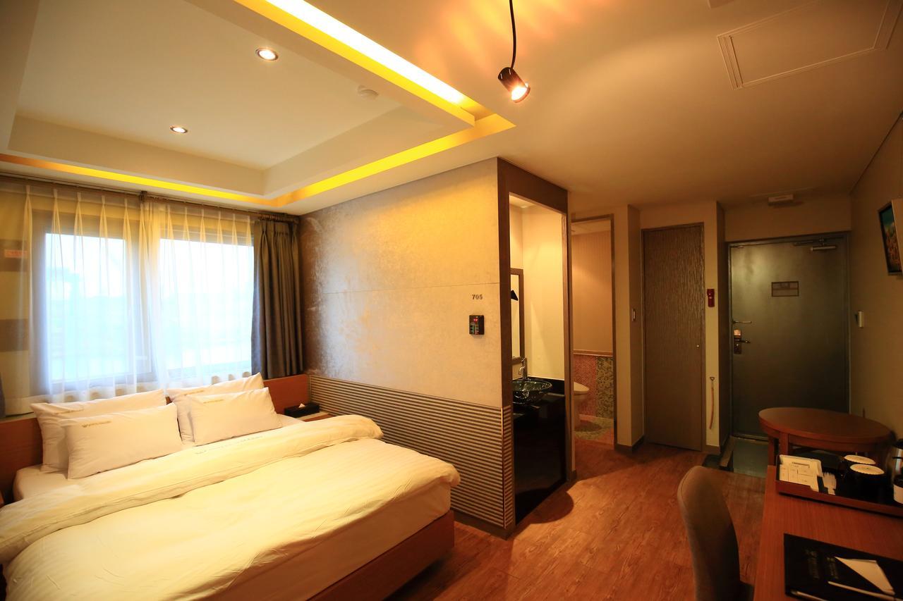 Gallery Tourist Hotel 统营市 外观 照片