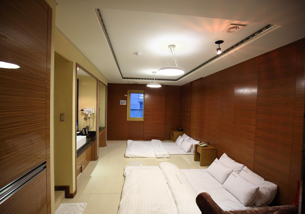 Gallery Tourist Hotel 统营市 外观 照片