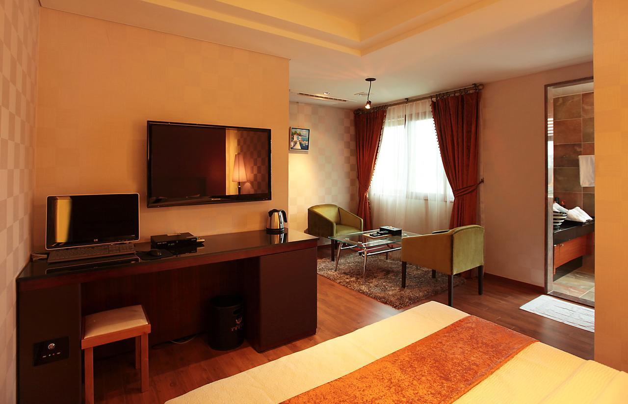 Gallery Tourist Hotel 统营市 客房 照片